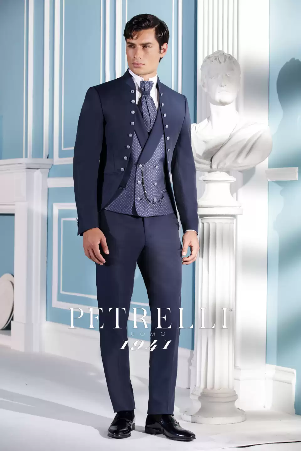 Petrelli uomo abito 1